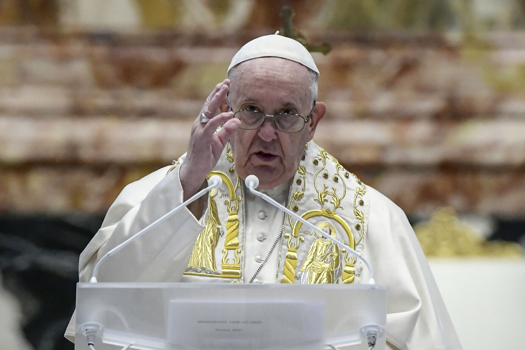 APTOPIX Vatican Pope Easter